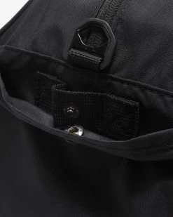 Nike Gym Club Sporttasche 24 L Damen Schwarz -Sportbekleidung Geschäft DR6974 010 D1